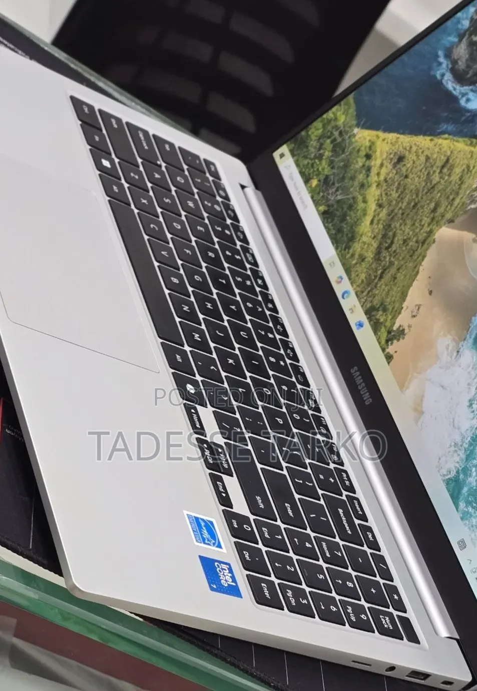 New Laptop Samsung Galaxy Book4 16GB Intel Core 7 SSD 512GB
