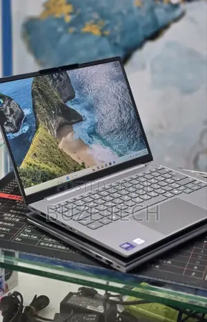 New Laptop Lenovo 16GB Intel Core Ultra 7 SSD 512GB
