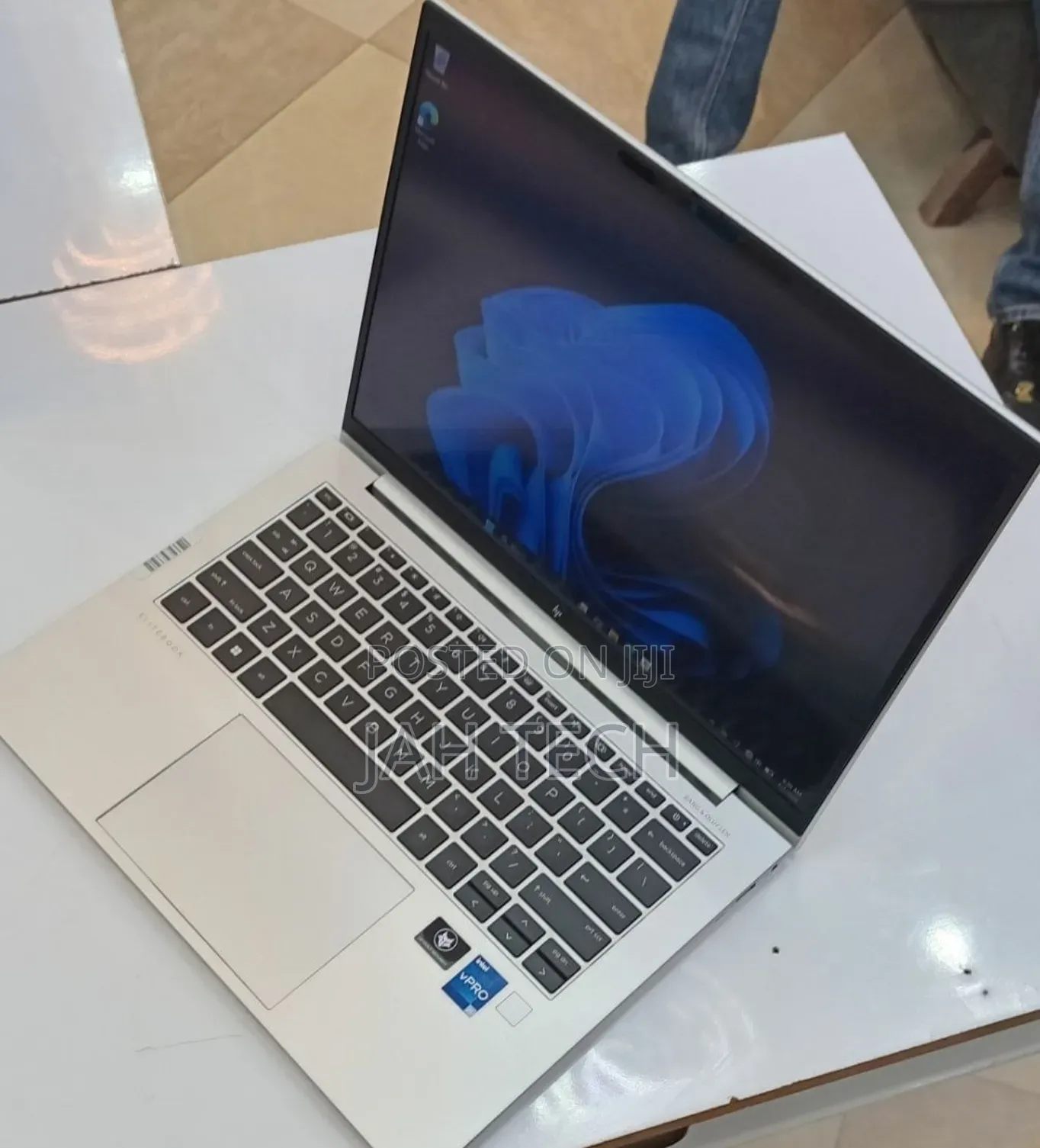 New Laptop HP EliteBook 840 G9 16GB Intel Core i5 SSD 512GB