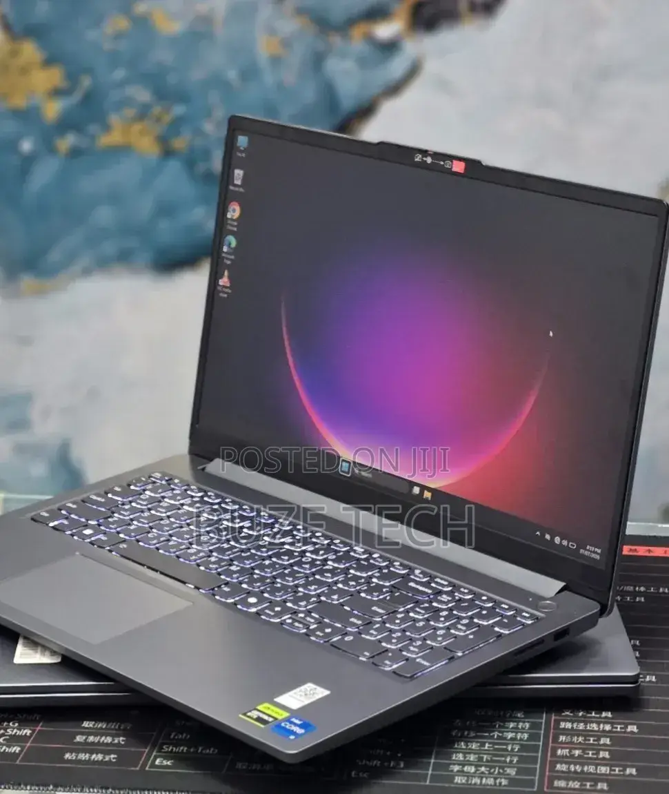 New Laptop Lenovo 12GB Intel Core i5 SSD 512GB
