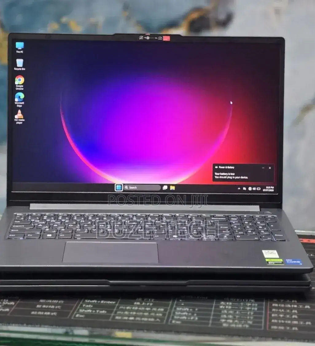 New Laptop Lenovo 12GB Intel Core i5 SSD 512GB
