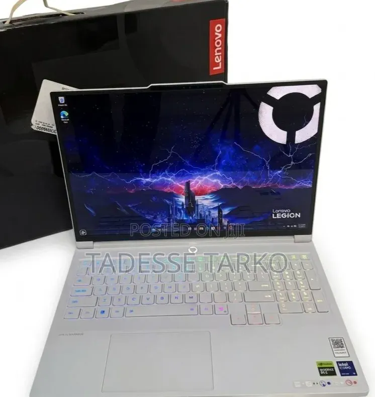 New Laptop Lenovo Lrgion 7i 32GB Intel Core Ultra 9 SSD 1T