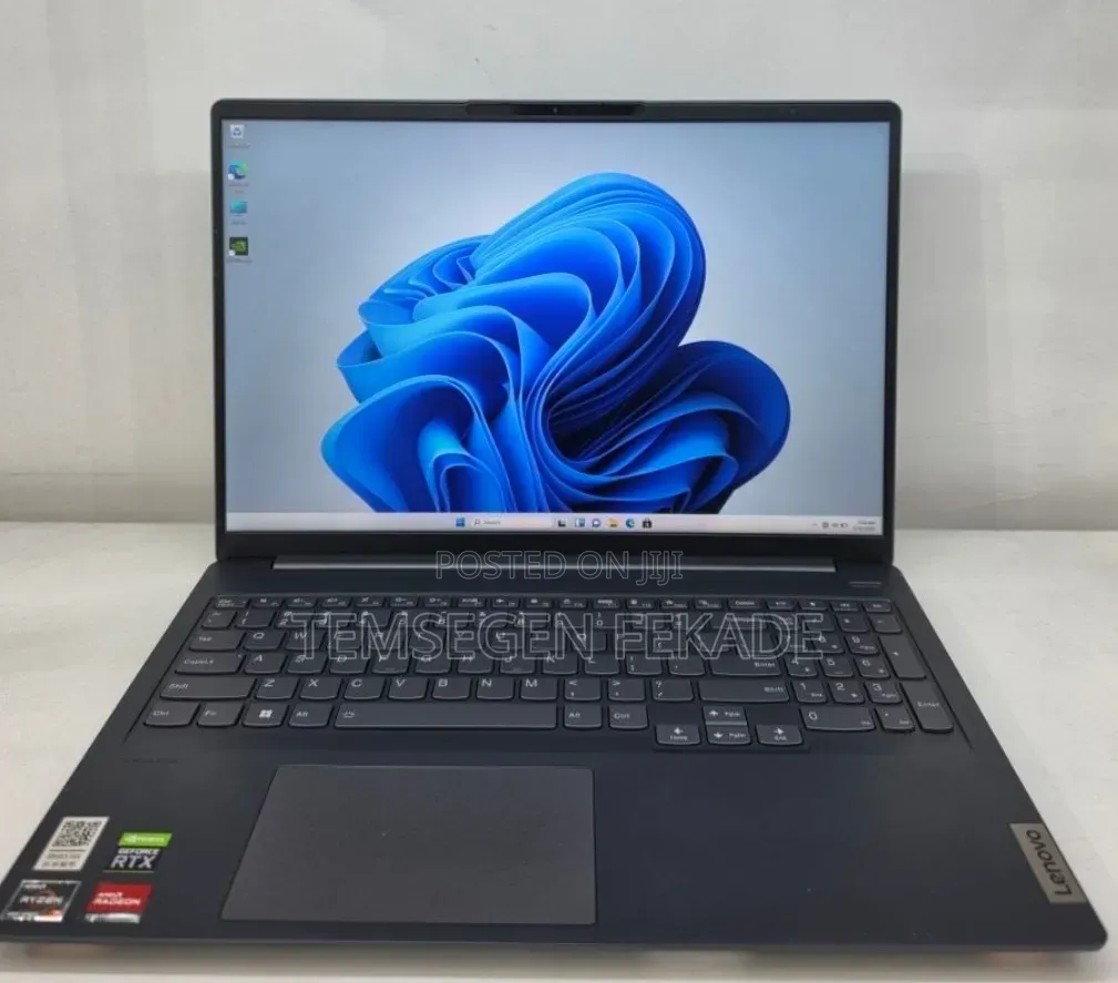 New Laptop Lenovo 16GB AMD Ryzen 7 SSD 512GB