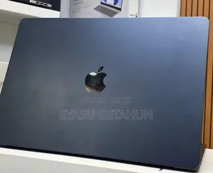 New Laptop Apple MacBook Air 2025 M4 16GB Apple M4 SSD 256GB