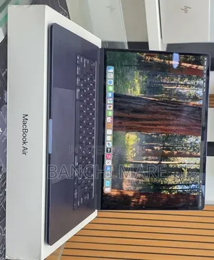 New Laptop Apple MacBook Air 2025 M4 16GB Apple M4 SSD 256GB