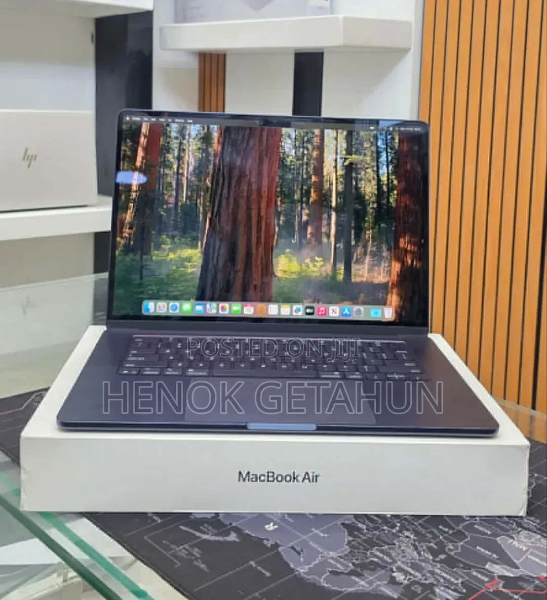 New Laptop Apple MacBook Air 2025 M4 16GB Apple M4 SSD 256GB