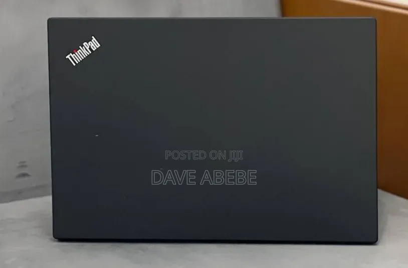 New Laptop Lenovo ThinkPad T490s 8GB Intel Core i5 SSD 512GB