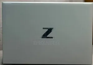 New Laptop HP ZBook Firefly G9 16GB Intel Core i7 SSD 512GB