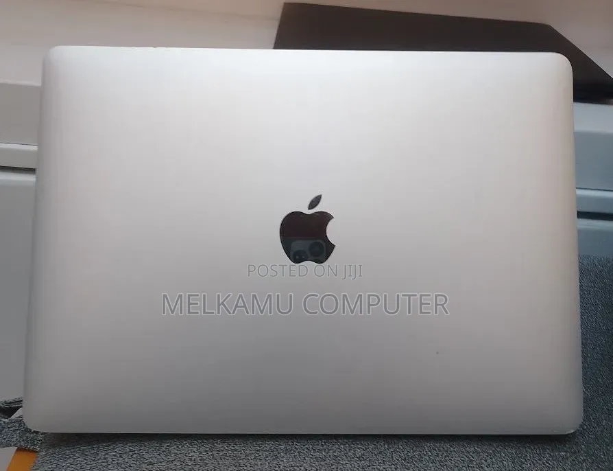 New Laptop Apple MacBook Air 2020 M1 8GB Apple M1 SSD 256GB