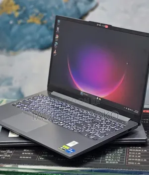 New Laptop Lenovo LOQ 15ARP9 12GB Intel Core i5 SSD 512GB