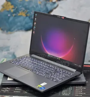 New Laptop Lenovo LOQ 15ARP9 12GB Intel Core i5 SSD 512GB