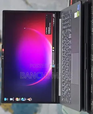 New Laptop Lenovo LOQ 15IRH8 12GB Intel Core i5 SSD 512GB