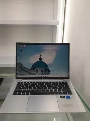 New Laptop HP EliteBook 840 G9 16GB Intel Core i5 SSD 512GB