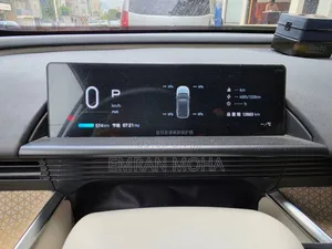 Toyota bZ3 2025 White