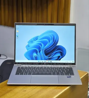 New Laptop HP EliteBook 840 G10 16GB Intel Core i7 SSD 512GB