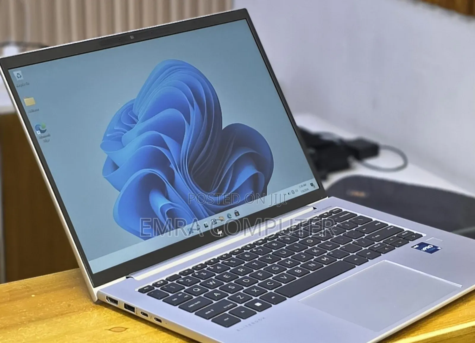 New Laptop HP EliteBook 840 10 16GB Intel Core i7 SSD 512GB