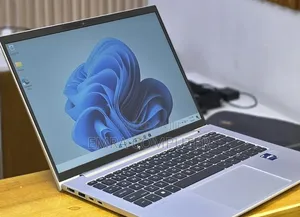 New Laptop HP EliteBook 840 10 16GB Intel Core i7 SSD 512GB