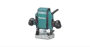 ፡Makita Rp0900 Plunge Router, Featuring a Powerful 900w Motor.