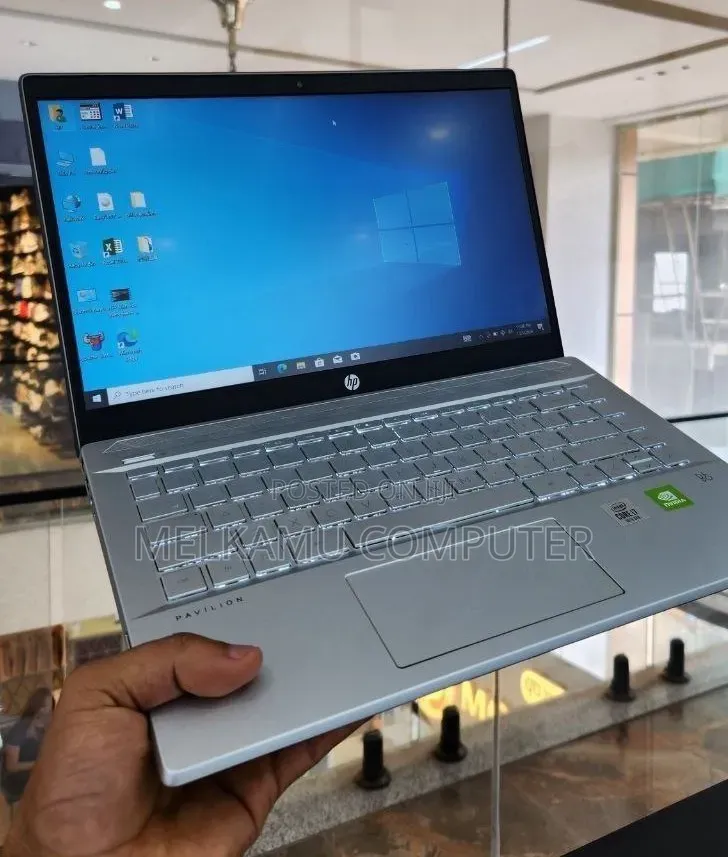 New Laptop HP Pavilion 14 16GB Intel Core i7 SSD 512GB