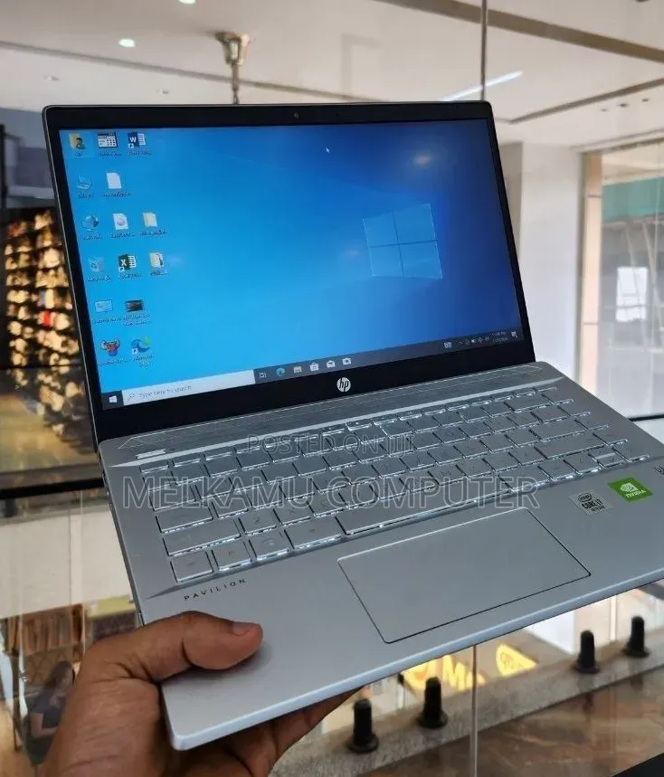 New Laptop HP Pavilion 14 16GB Intel Core i7 SSD 512GB