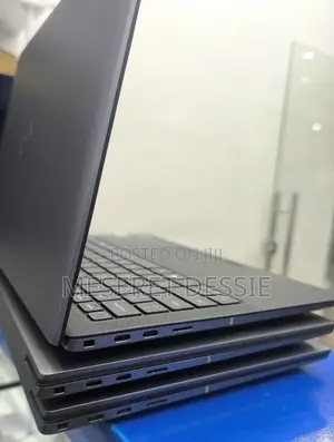 New Laptop Dell 32GB Intel Core Ultra 9 SSD 1T