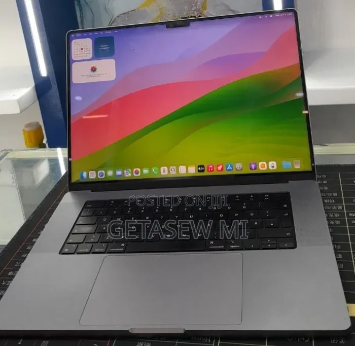 New Laptop Apple MacBook Pro 2021 M1 Max 32GB Apple M1 Max SSD 1T