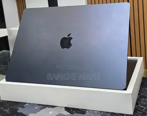 New Laptop Apple MacBook Air 2025 M4 16GB Apple M4 SSD 256GB