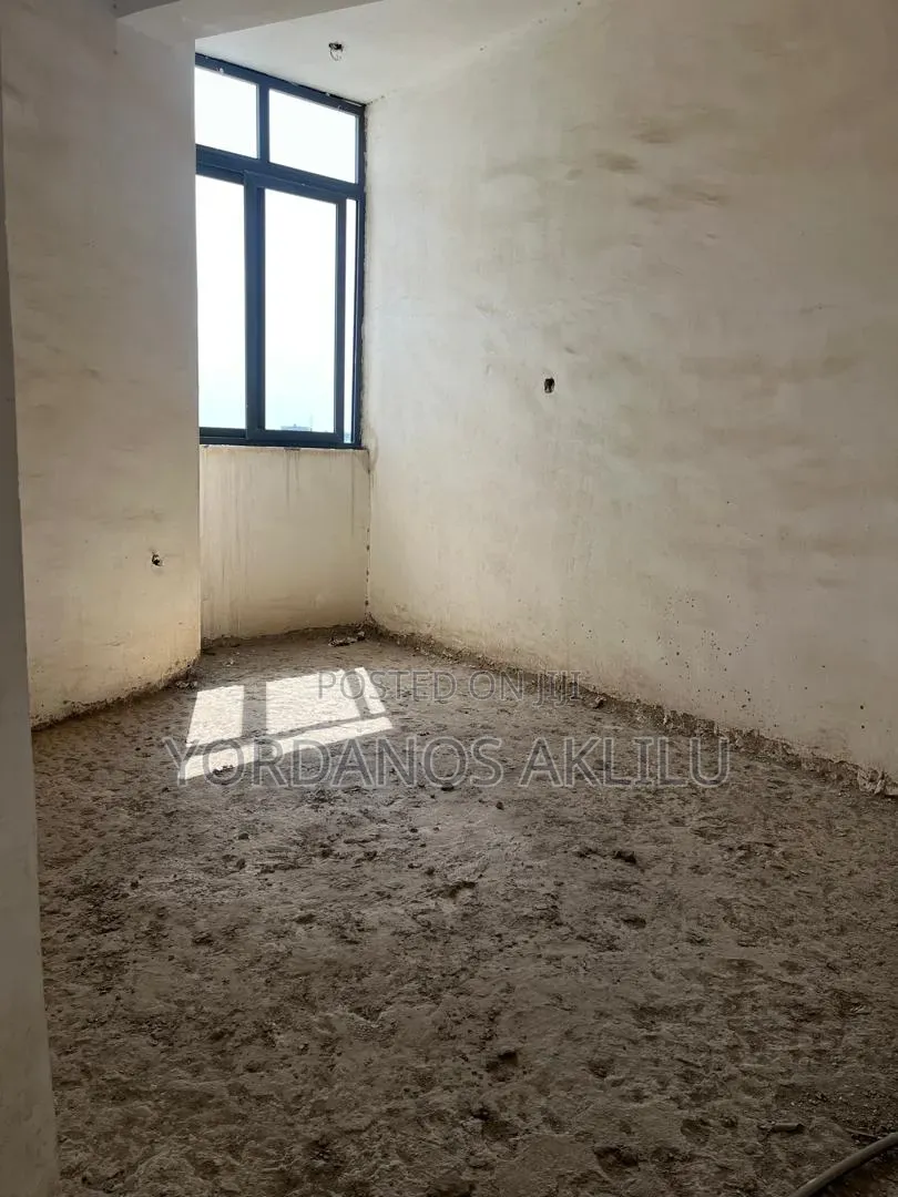 3bdrm Apartment in Nifas Silk-Lafto for sale