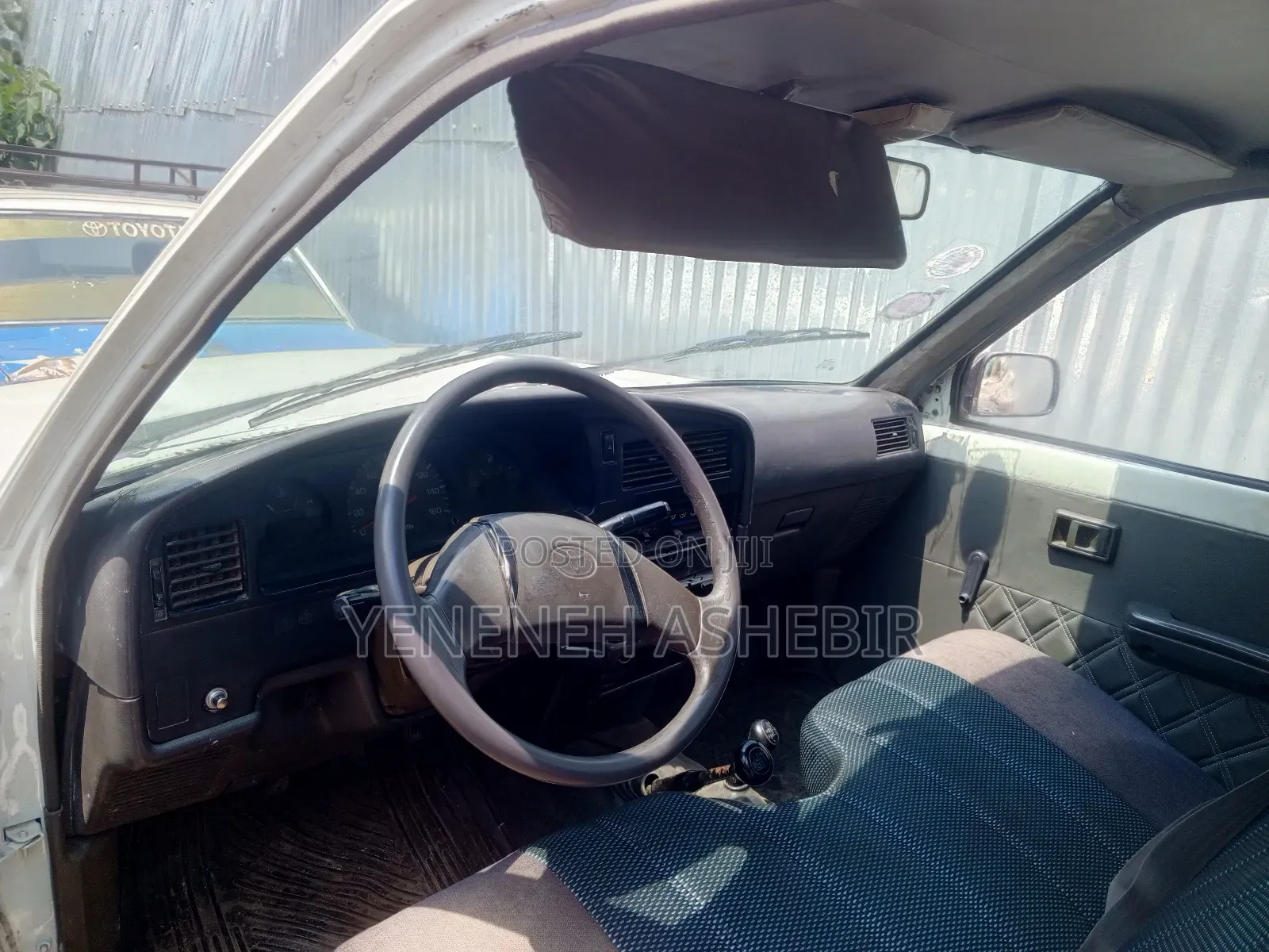 Toyota Hilux 1994 White