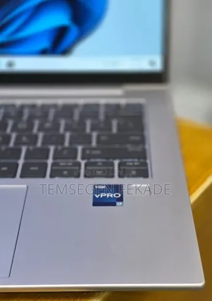 New Laptop HP EliteBook 840 G10 16GB Intel Core i7 SSD 512GB