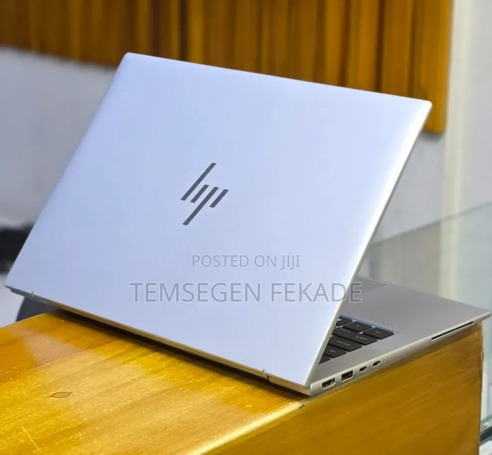 New Laptop HP EliteBook 840 G10 16GB Intel Core i7 SSD 512GB