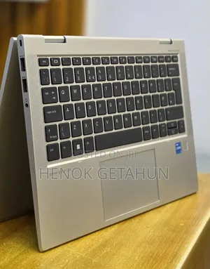 New Laptop HP EliteBook 830 G8 16GB Intel Core i7 SSD 512GB