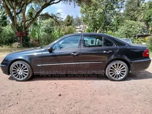 Mercedes-Benz E200 2006 Black
