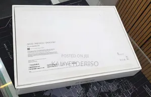New Laptop Apple MacBook Air 2025 M4 16GB Intel Core i5 SSD 256GB