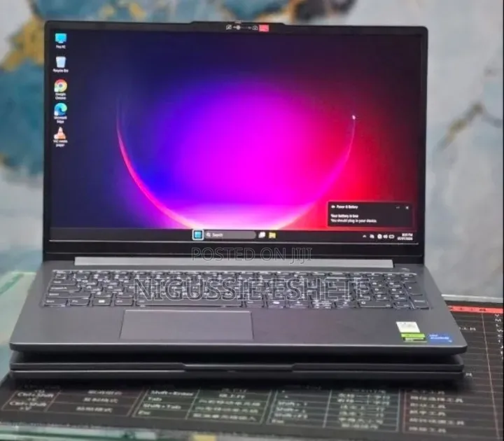 New Laptop Lenovo LOQ 15ARP9 12GB Intel Core i5 SSD 512GB
