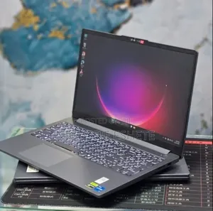 New Laptop Lenovo LOQ 15ARP9 12GB Intel Core i5 SSD 512GB