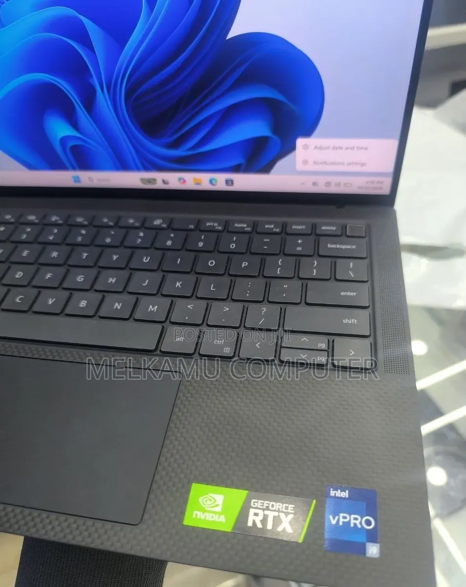 New Laptop Dell Precision 5480 32GB Intel Core i9 SSD 512GB