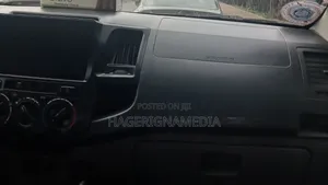 Toyota Hilux 2009 Silver