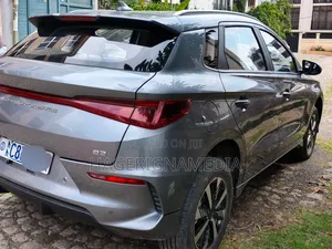BYD E2 43 kWh 94 hp FWD 2025 Gray