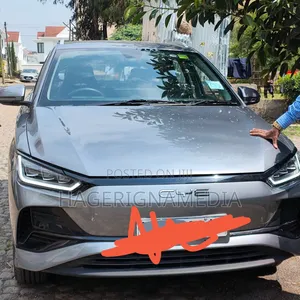 BYD E2 43 kWh 94 hp FWD 2025 Gray