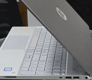 New Laptop HP Pavilion 14 8GB Intel Core i5 SSD 256GB