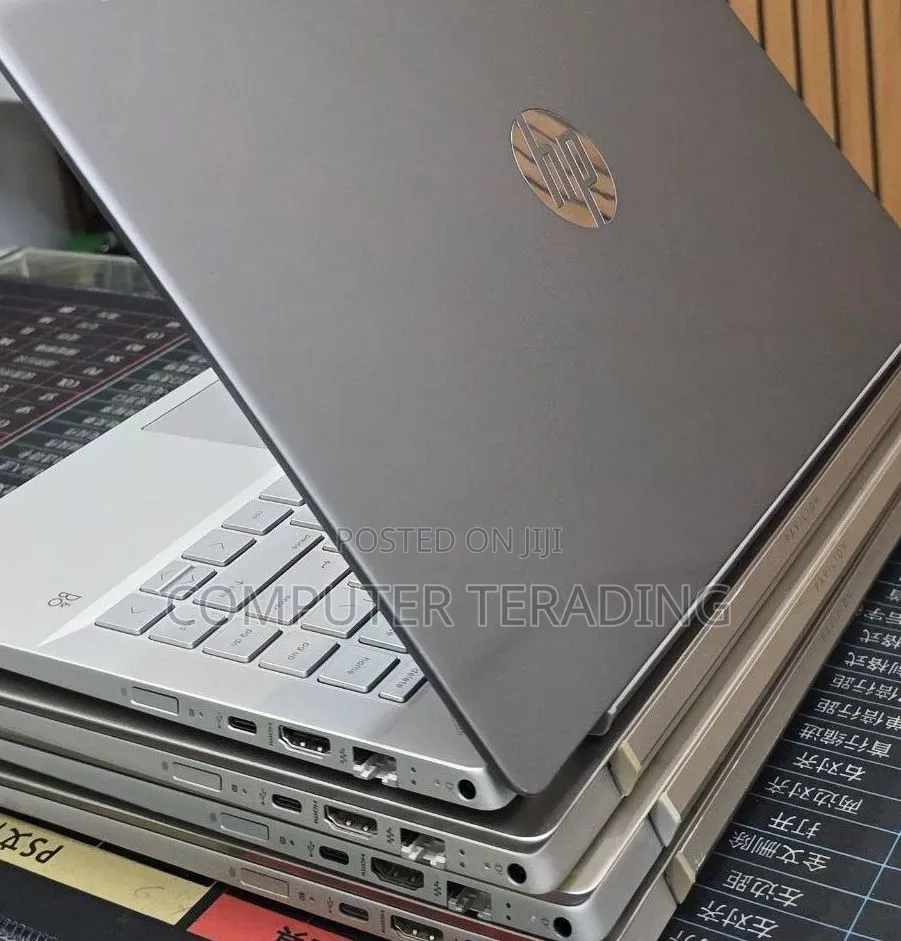 New Laptop HP Pavilion 14 8GB Intel Core i5 SSD 256GB