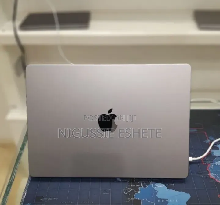 New Laptop Apple MacBook Pro 2021 M1 16GB Apple M1 Max SSD 512GB