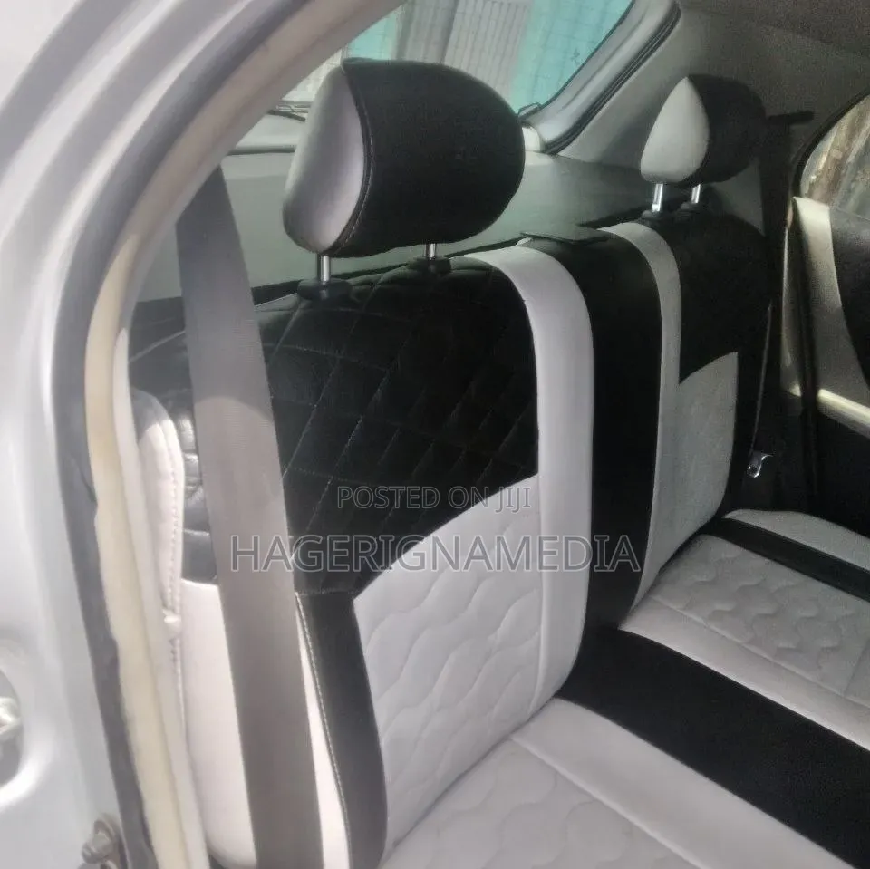 Toyota Yaris 2009 Silver