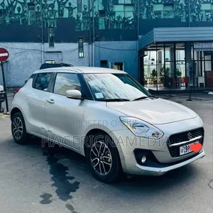 Suzuki Swift 2021 Silver