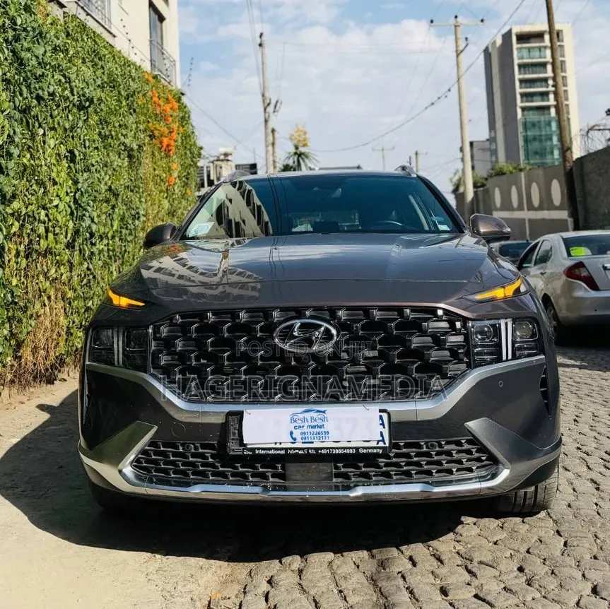 Hyundai Santa Fe Plug-In Hybrid 2023 Black