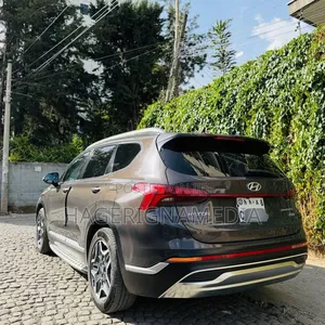 Hyundai Santa Fe Plug-In Hybrid 2023 Black