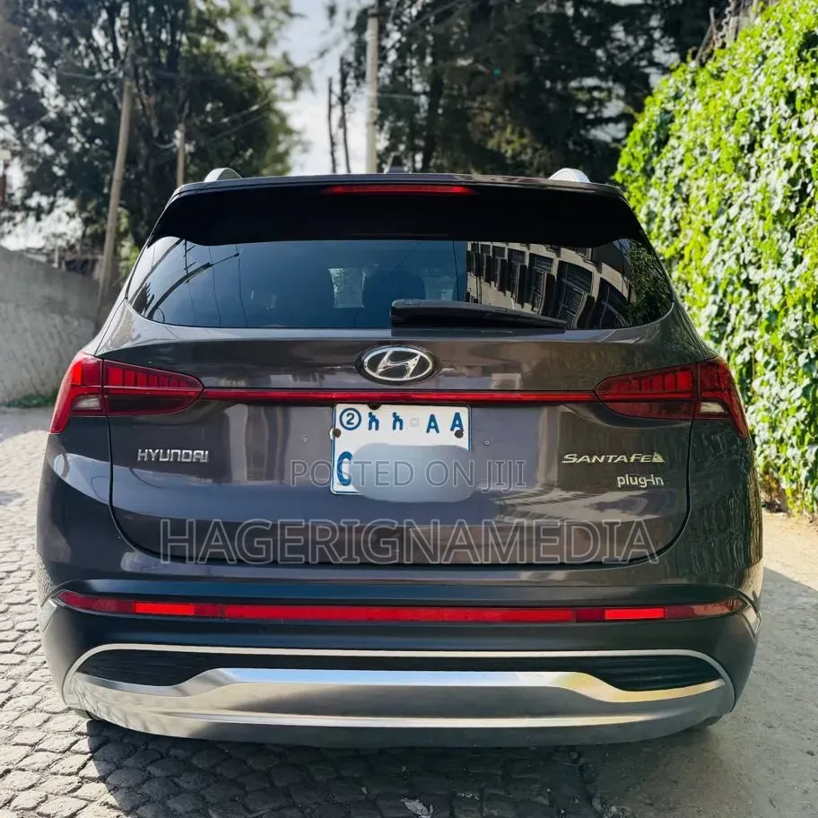 Hyundai Santa Fe Plug-In Hybrid 2023 Black