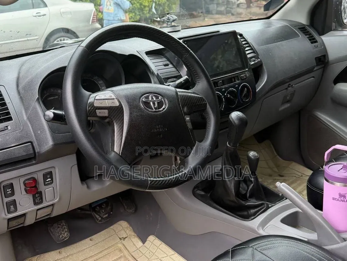 Toyota Hilux 2007 Black
