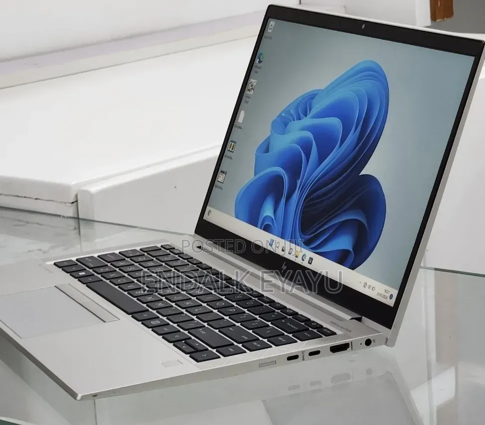 New Laptop HP EliteBook 845 G8 16GB AMD Ryzen 5 SSD 512GB